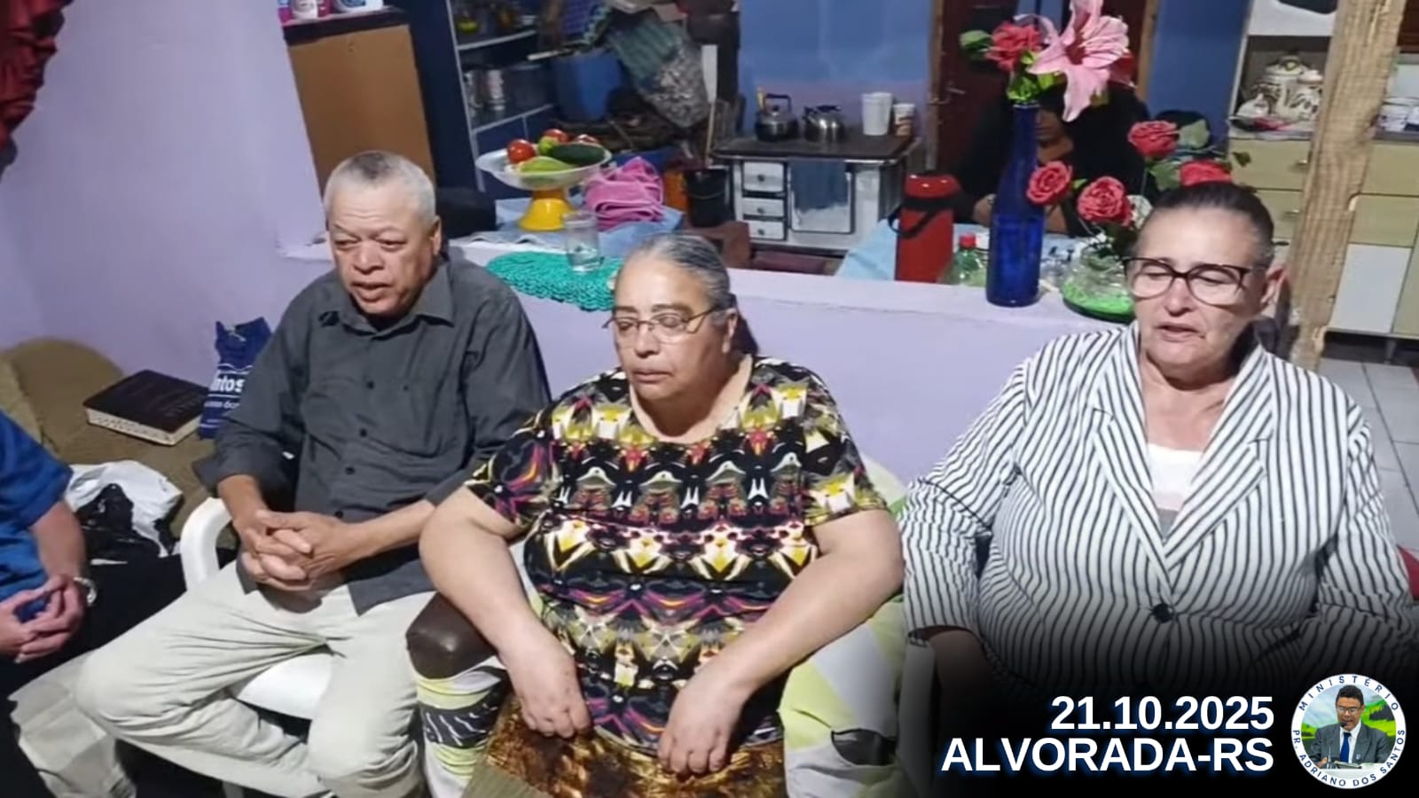 MUITO BOM FAMÍLIA EM UNIDADE DE FÉ PARA O RAPTO....