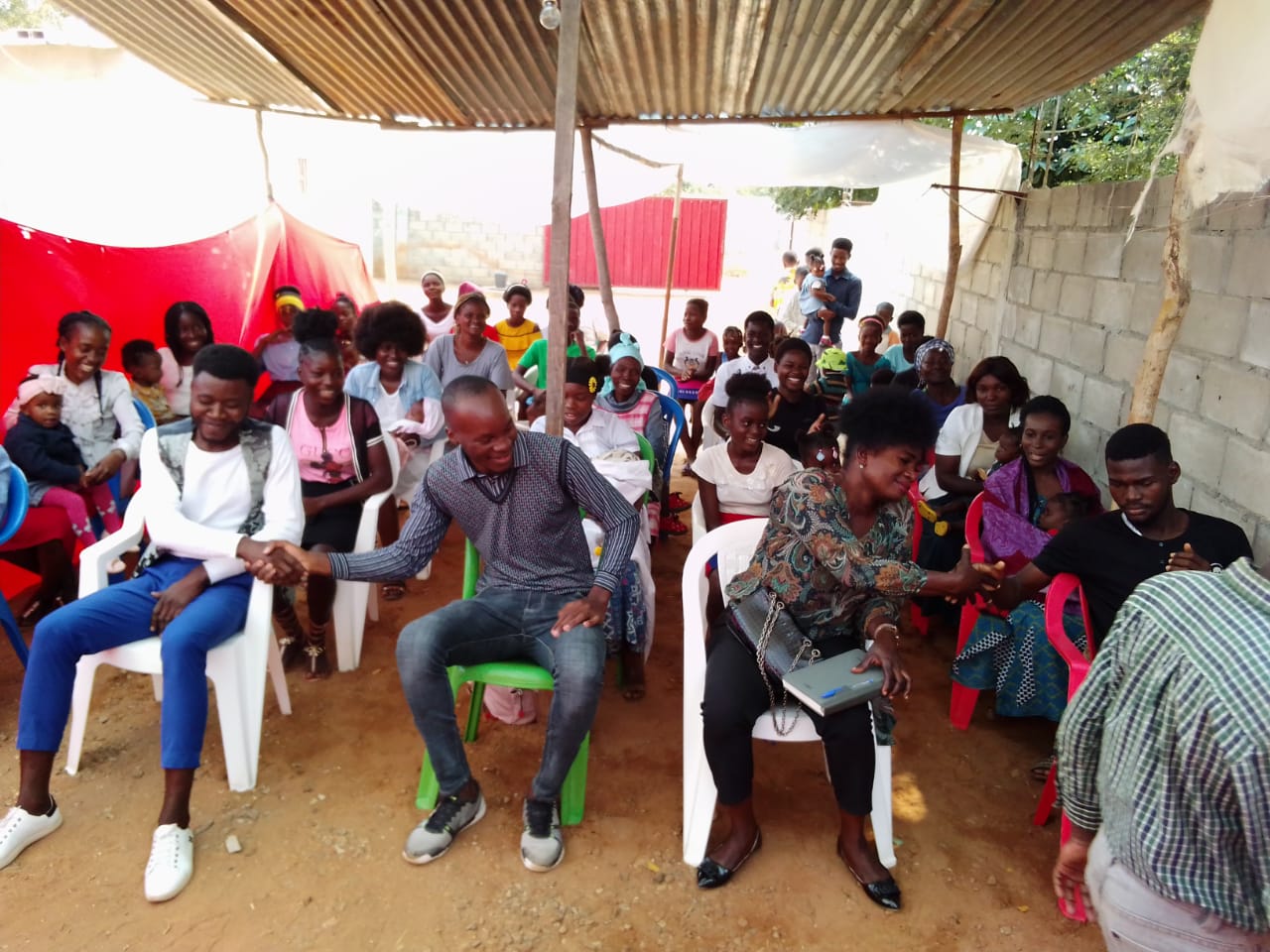 PR EVANS E SUA IGREJA , ADORANDO NA REVELAÇÃO DOS SETE TROVÕES REVELADOS...