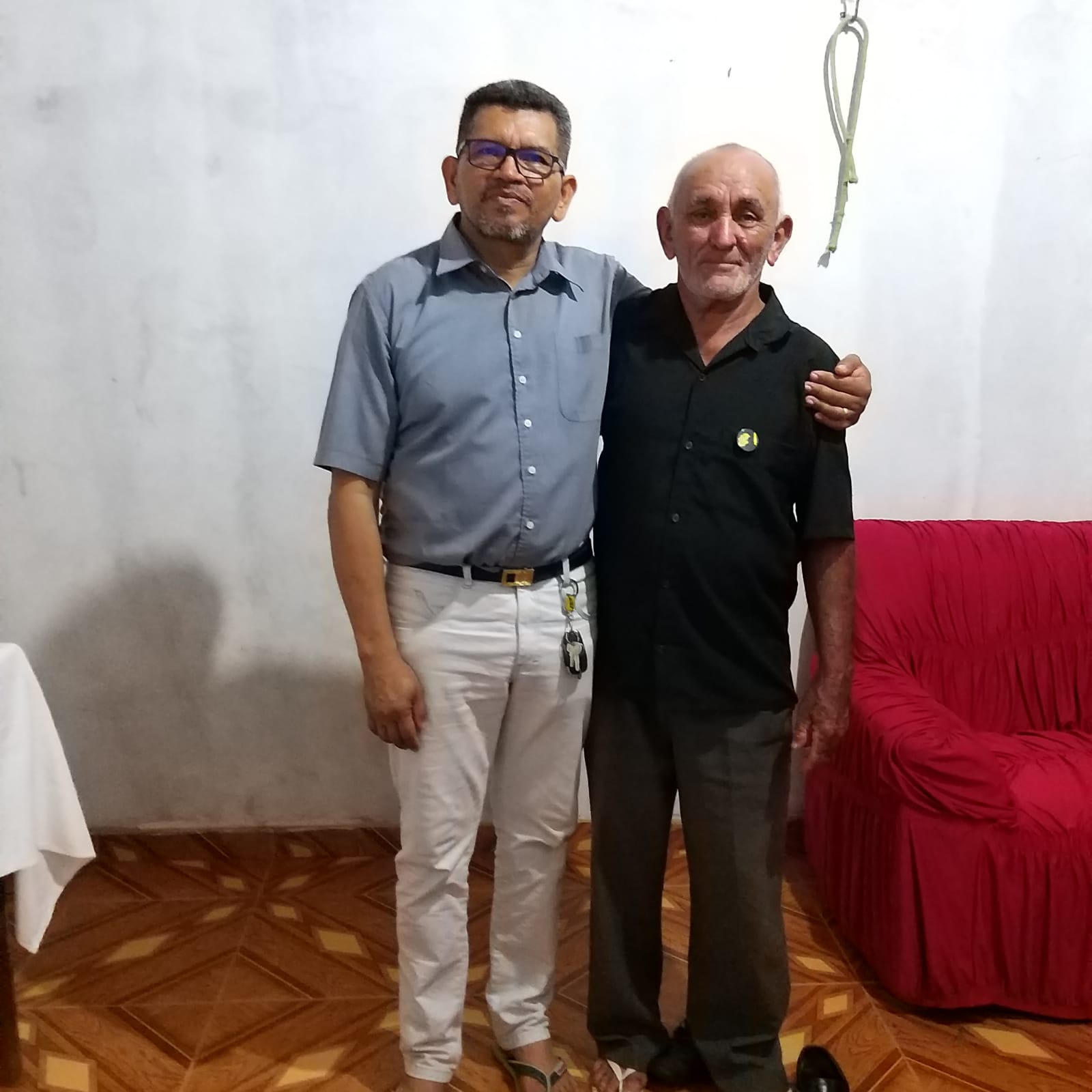 UM ABRAÇO FORTE NO IRMÃO GERALDO E FAMILIA....