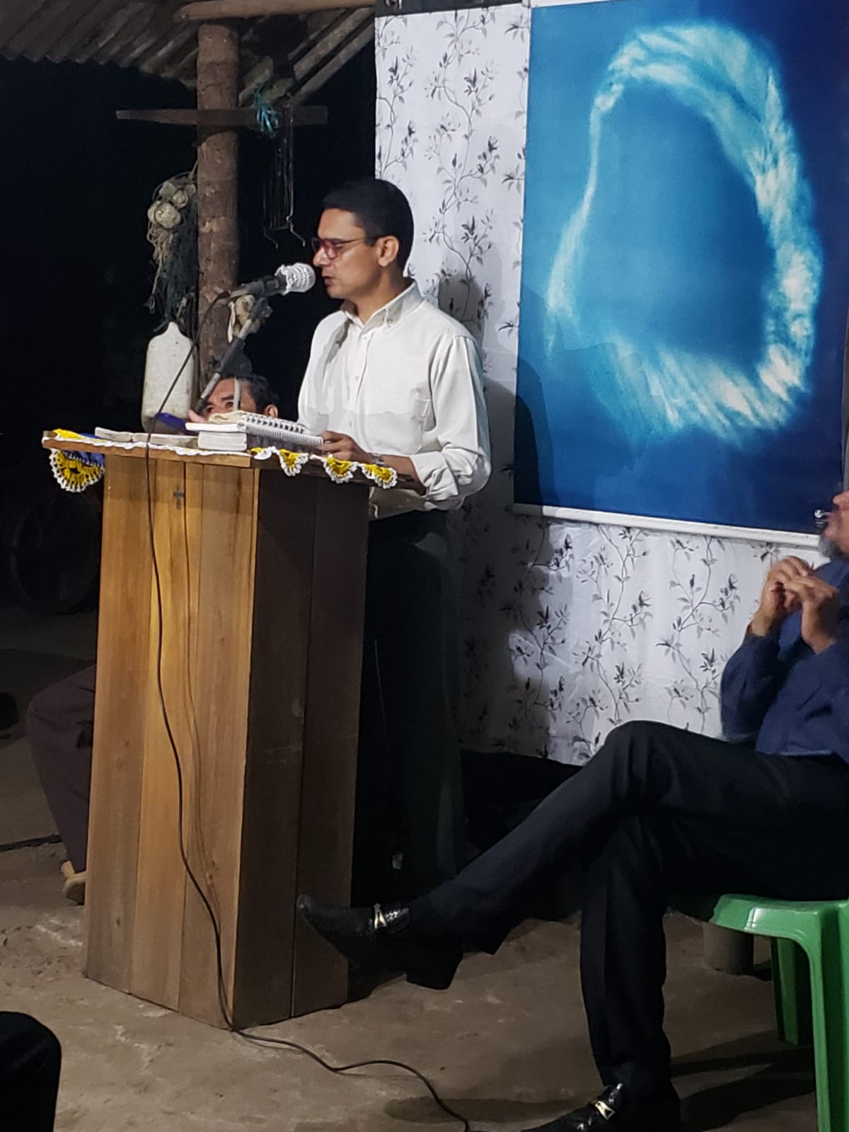 EV ODAIR,MINISTRANDO SETE TROVÕES...