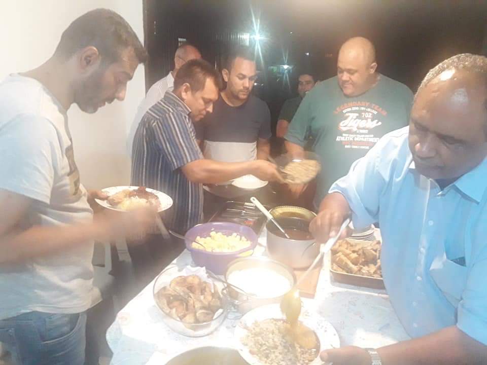 UM JANTAR EM COMPANHEIRISMO ,MUITO BOM...