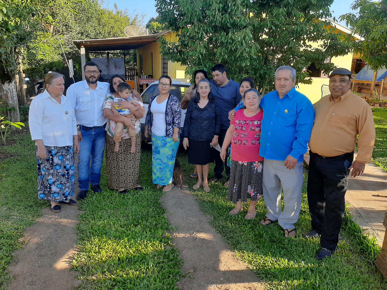 IRMÃO ITAMAR E SUA ESPOSA IRMA,MUITO FELIZ EM RECEBER A FAMILIA ESPIRITUAL EM SEU LAR...
