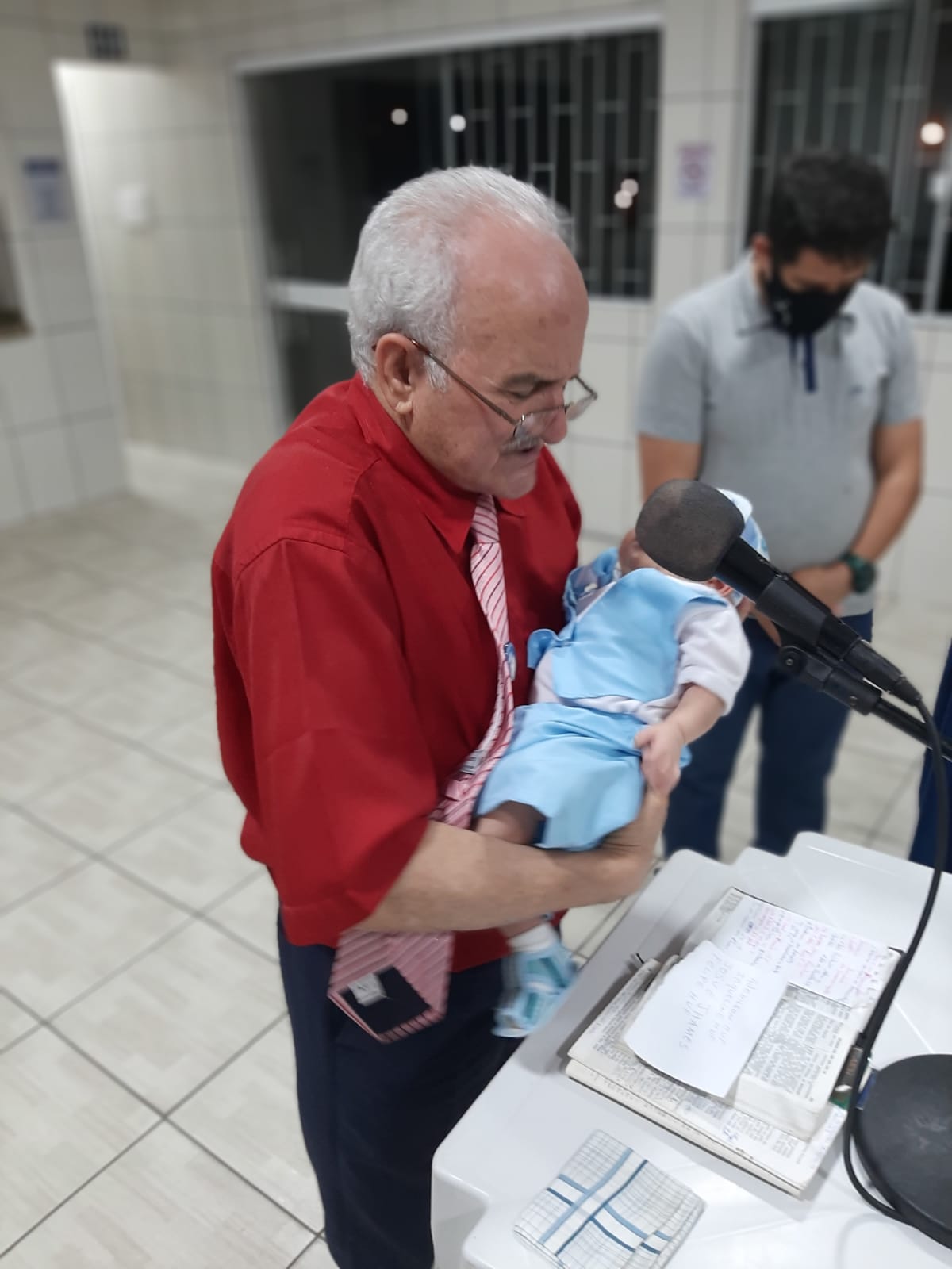 APRESENTAÇÃO DO PEQUENO JOSUÉ FILHO DO NOSSO IRMÃO ADENILSON E IRMÃ JAQUELINE EM CRICIÚMA SC..,