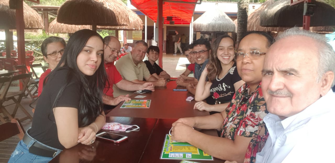 PARABENS A ESTA FAMILIA BRANHAM,PARABENS A TODA A FAMILIA BRANHAM...