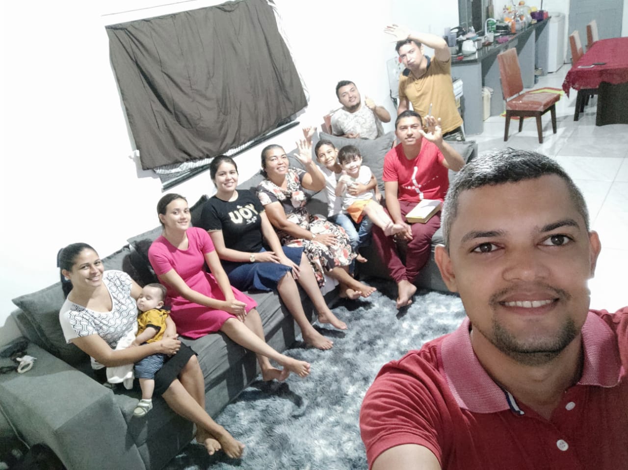FAMILIA BRANHAM EM MARABÁ PA,OUVINDO OS TROVÕES REVELADOS...